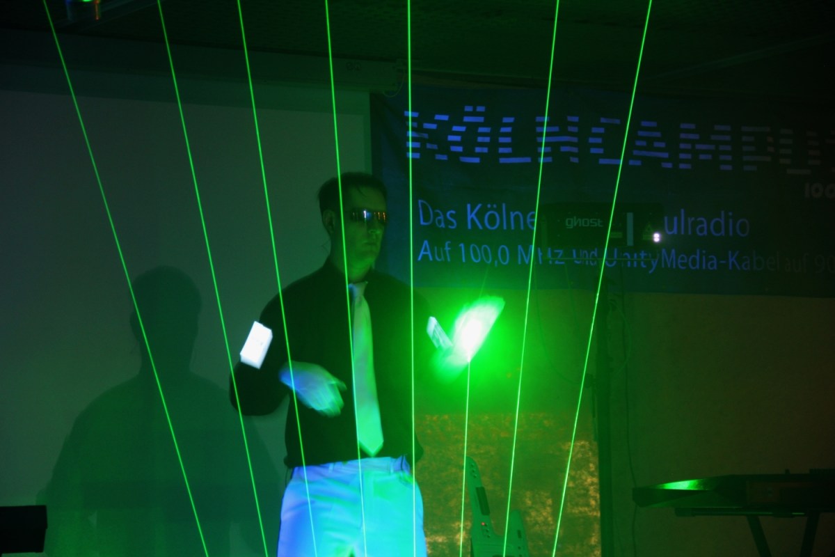 airman an der Laserharfe